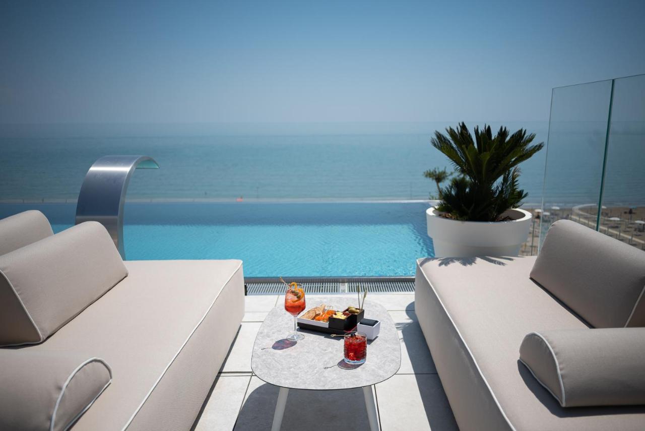 Unico Hotel Caorle Bagian luar foto