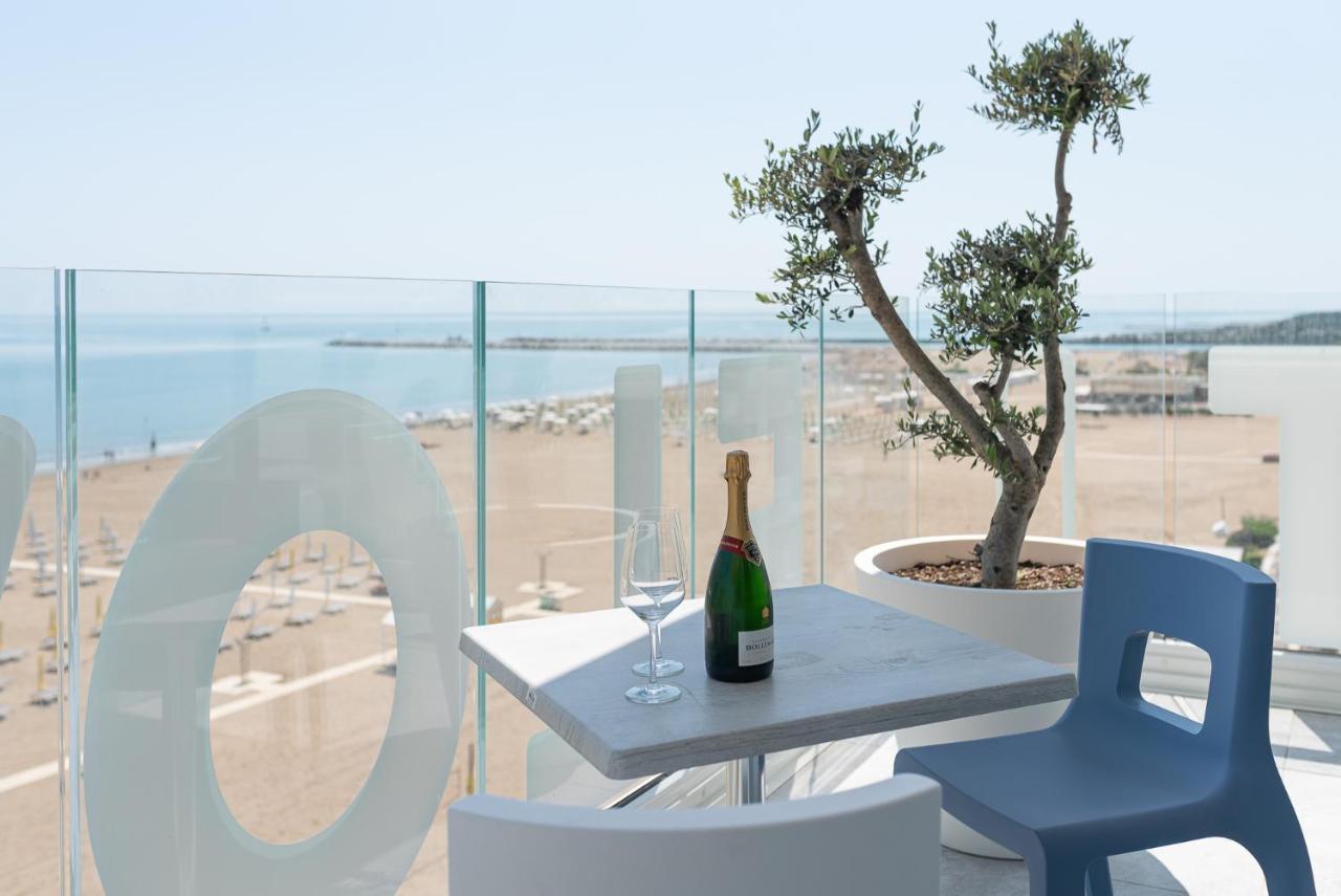 Unico Hotel Caorle Bagian luar foto