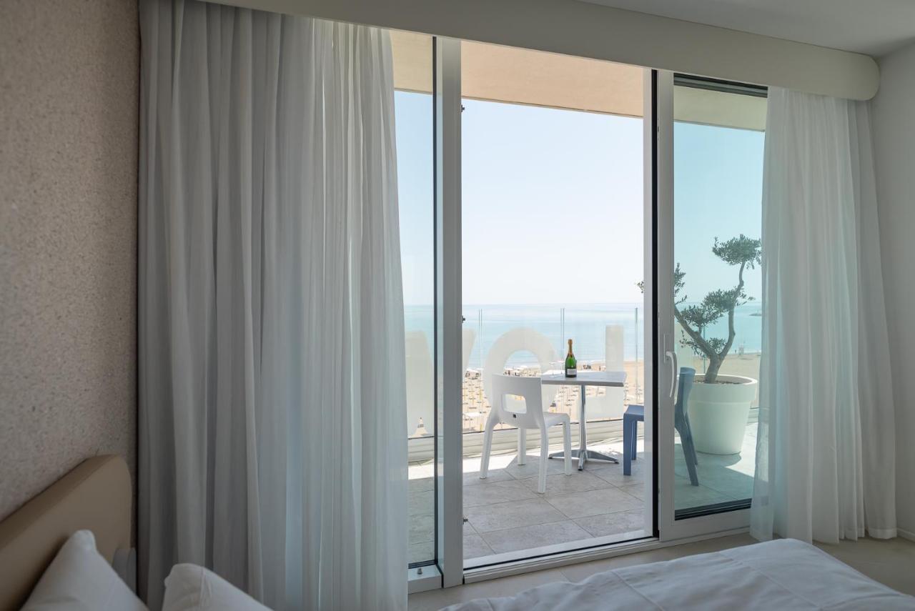 Unico Hotel Caorle Bagian luar foto