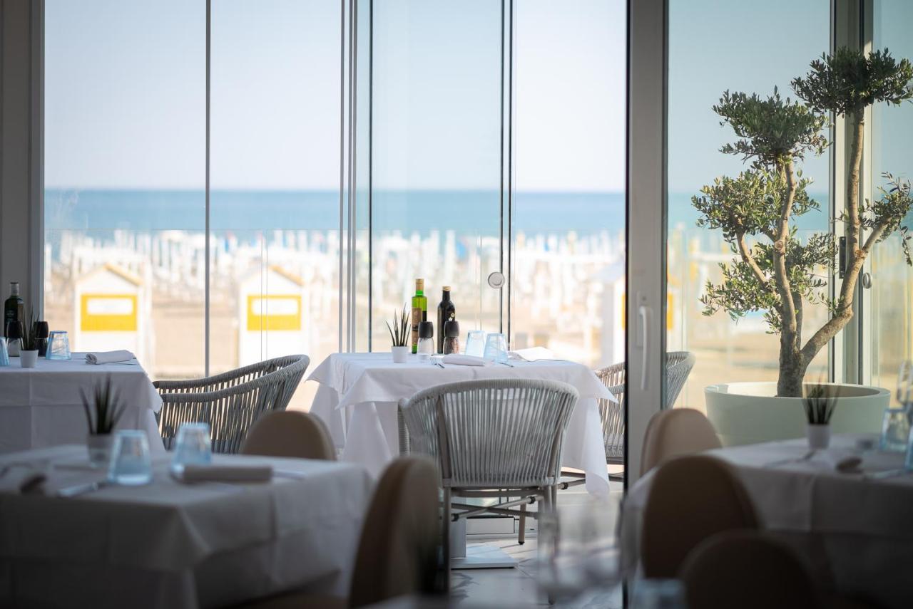 Unico Hotel Caorle Bagian luar foto