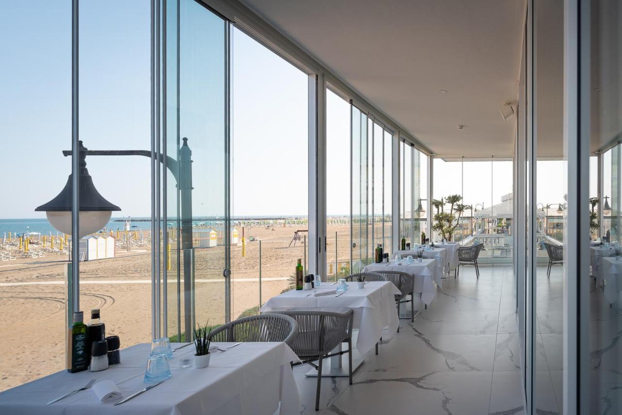 Unico Hotel Caorle Bagian luar foto