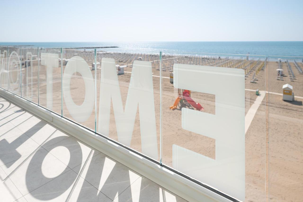 Unico Hotel Caorle Bagian luar foto