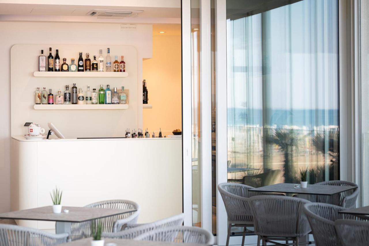 Unico Hotel Caorle Bagian luar foto