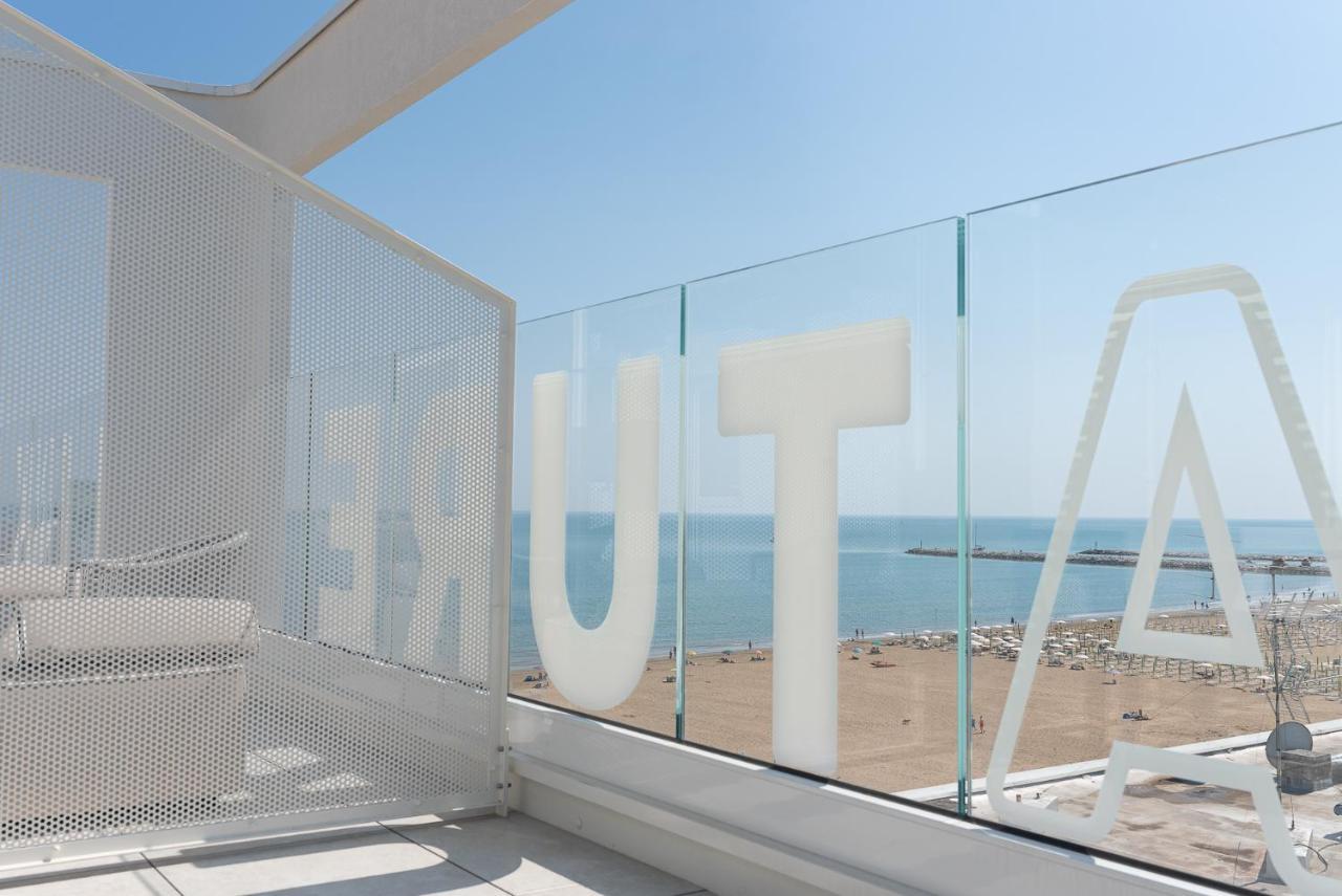 Unico Hotel Caorle Bagian luar foto
