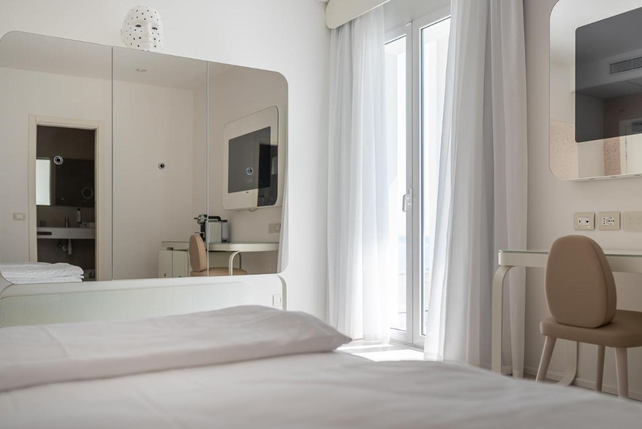 Unico Hotel Caorle Bagian luar foto