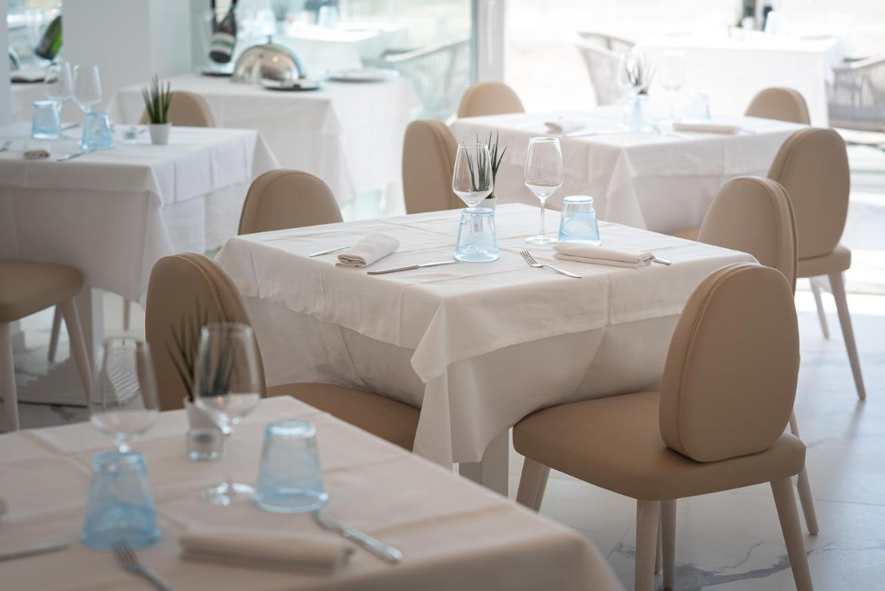 Unico Hotel Caorle Bagian luar foto