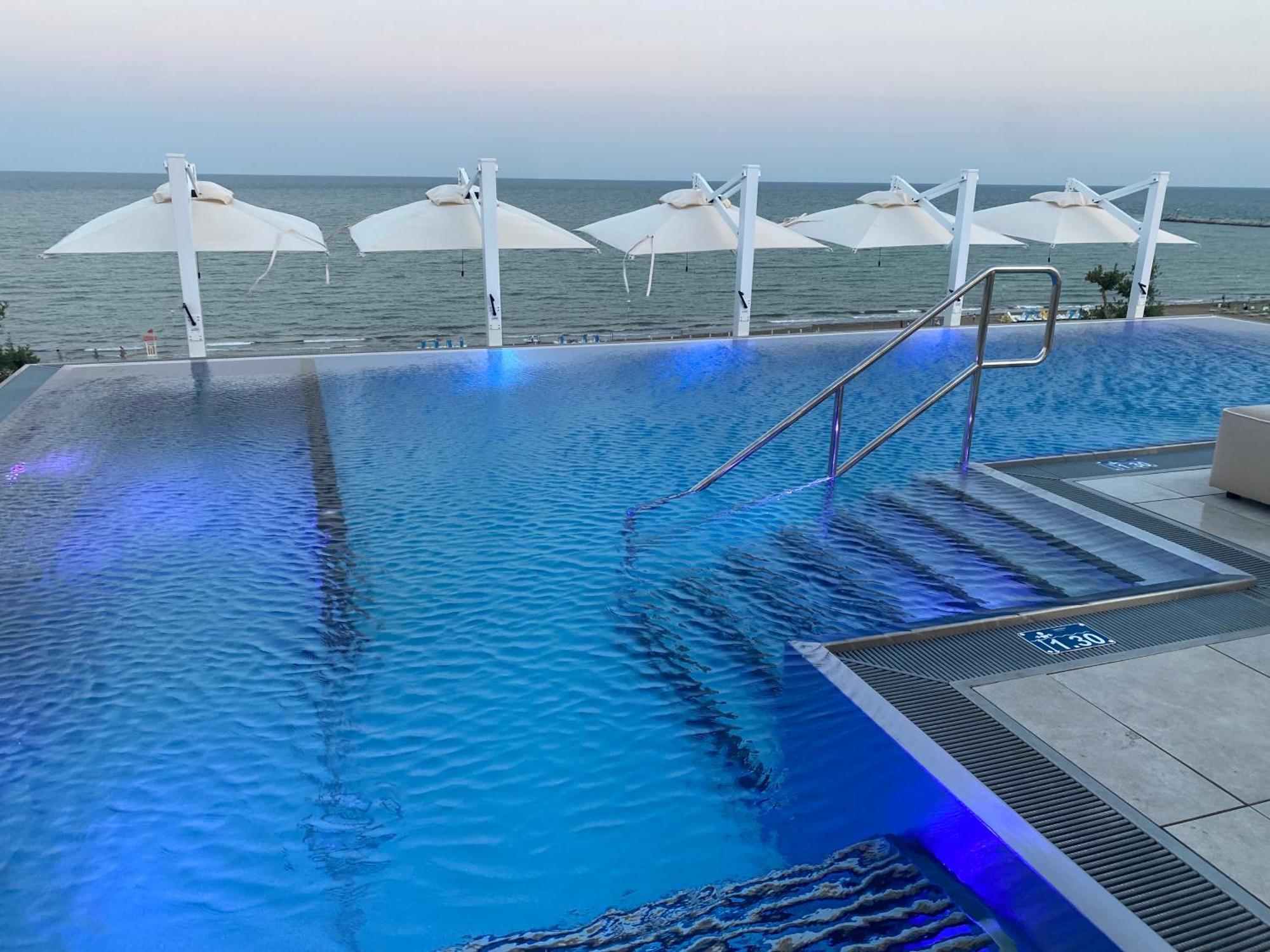 Unico Hotel Caorle Bagian luar foto